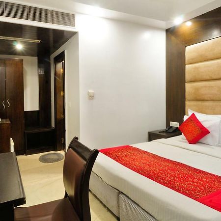 Hotel Benz International Delhi  Eksteriør billede