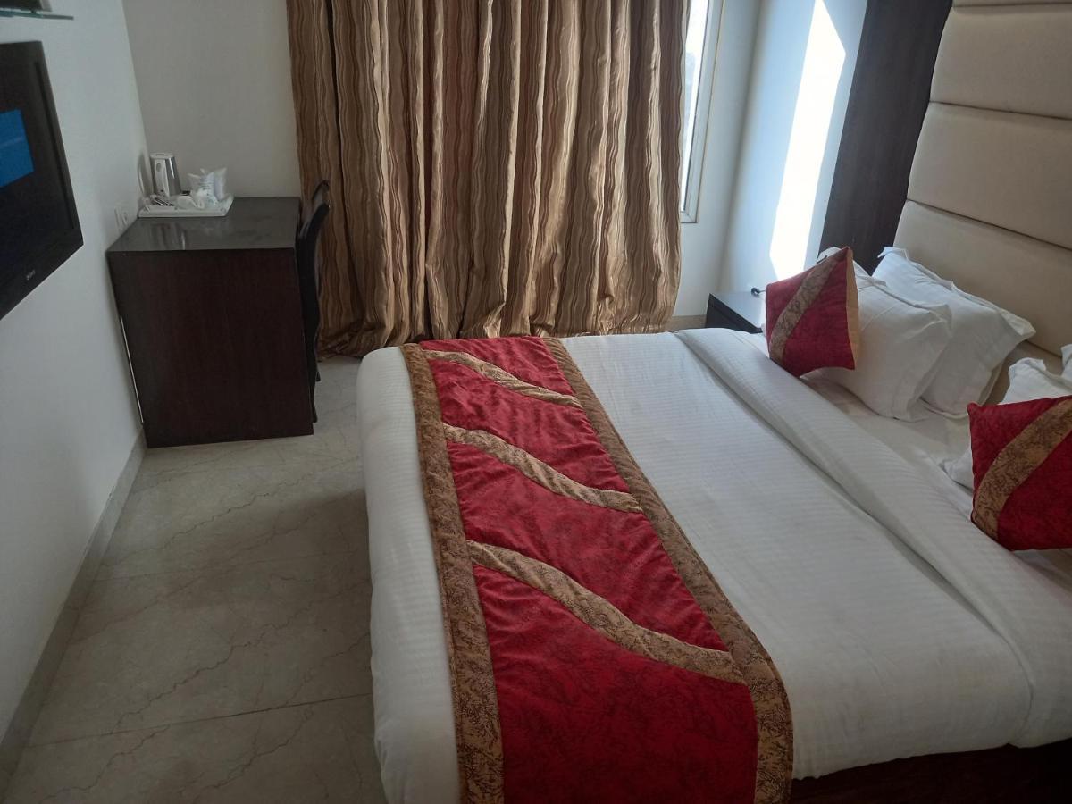 Hotel Benz International Delhi  Eksteriør billede