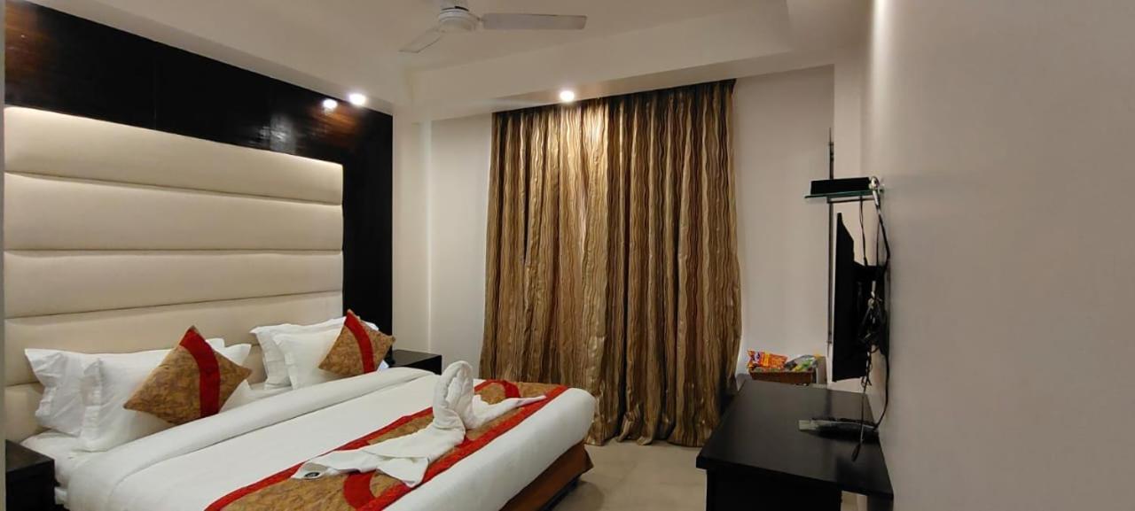 Hotel Benz International Delhi  Eksteriør billede