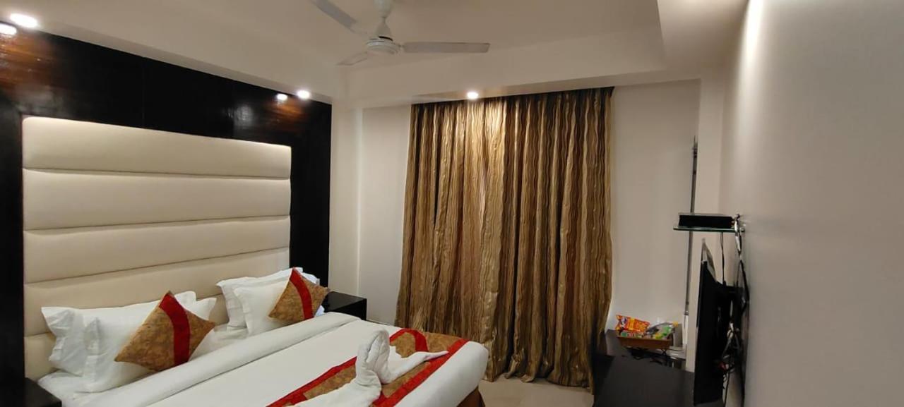 Hotel Benz International Delhi  Eksteriør billede