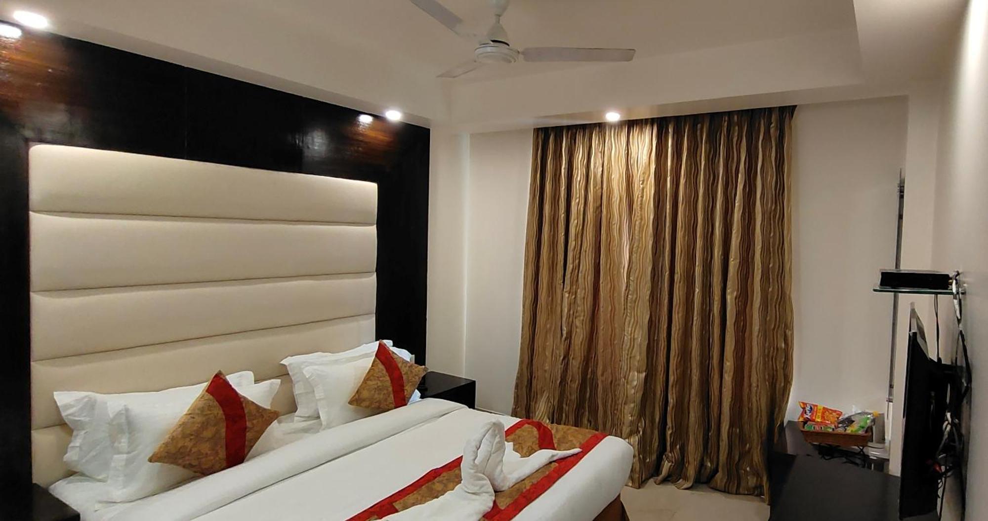 Hotel Benz International Delhi  Eksteriør billede