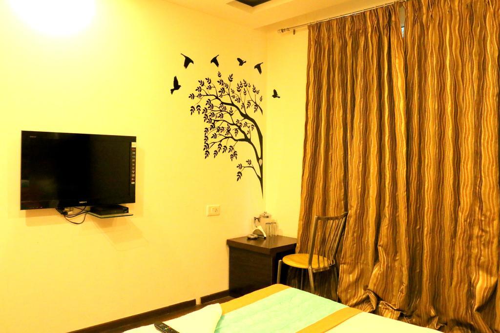 Hotel Benz International Delhi  Eksteriør billede