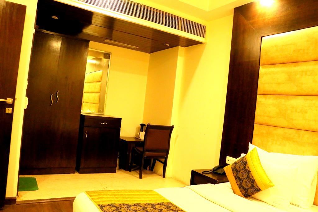 Hotel Benz International Delhi  Eksteriør billede