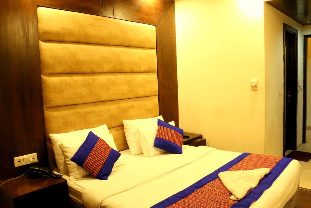 Hotel Benz International Delhi  Eksteriør billede