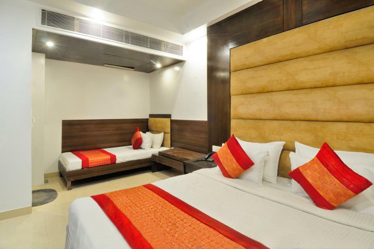 Hotel Benz International Delhi  Eksteriør billede
