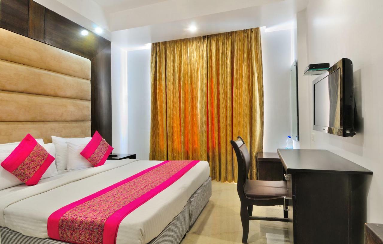Hotel Benz International Delhi  Eksteriør billede