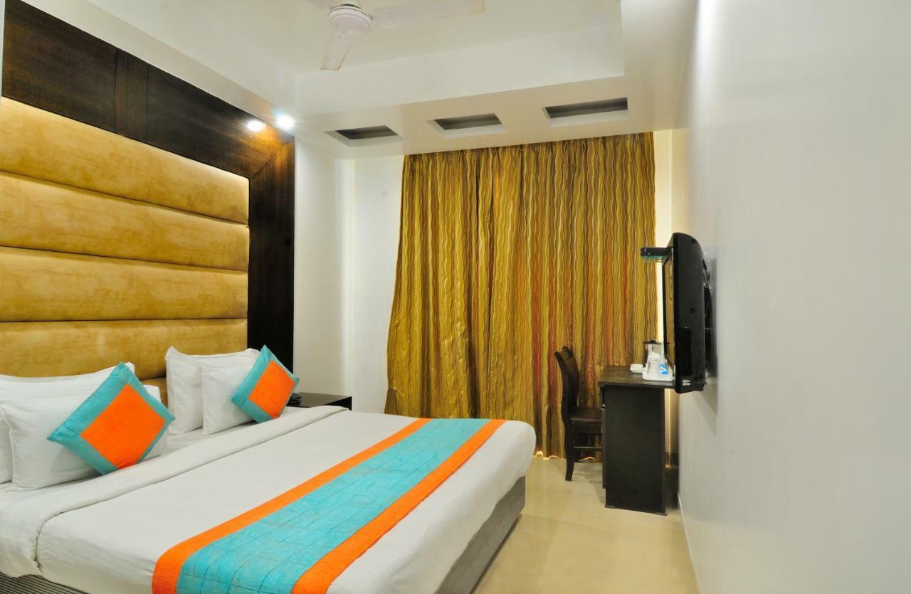 Hotel Benz International Delhi  Eksteriør billede